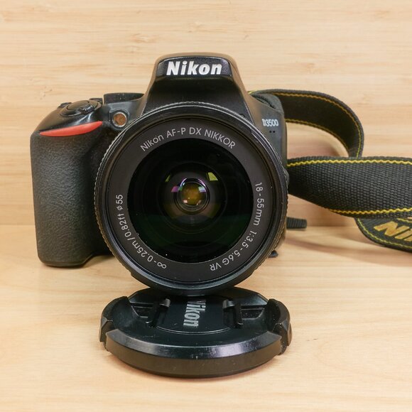 Nikon D3500 24.2MP DSLR Camera / With AF-P DX NIKKOR 18–55mm f/3.5–5.6G VR Lens - Picture 4 of 11